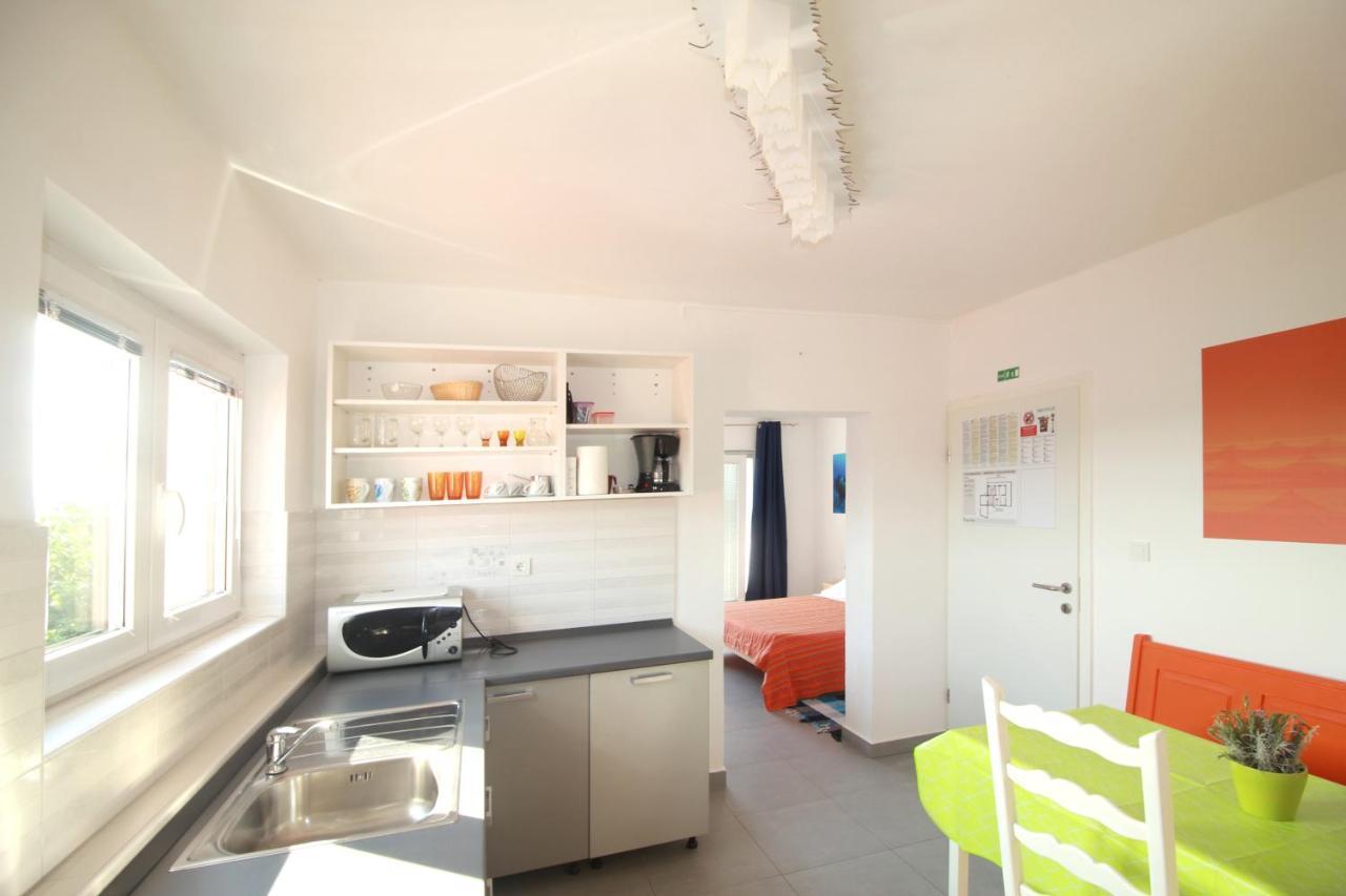 Apartmani Zem, Krk Крк Екстер'єр фото