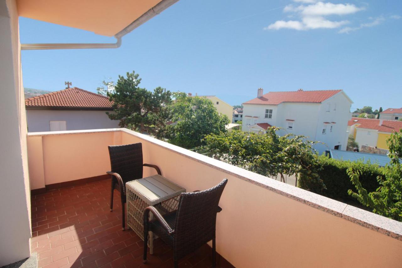 Apartmani Zem, Krk Крк Екстер'єр фото