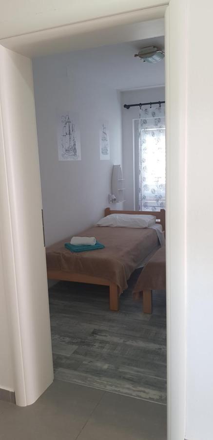 Apartmani Zem, Krk Крк Екстер'єр фото